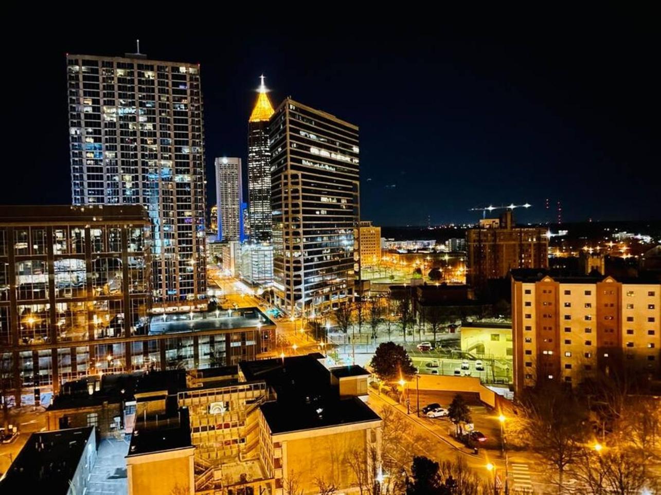 Stayatl High Rise Condo Downtown Atl With Views Атланта Экстерьер фото