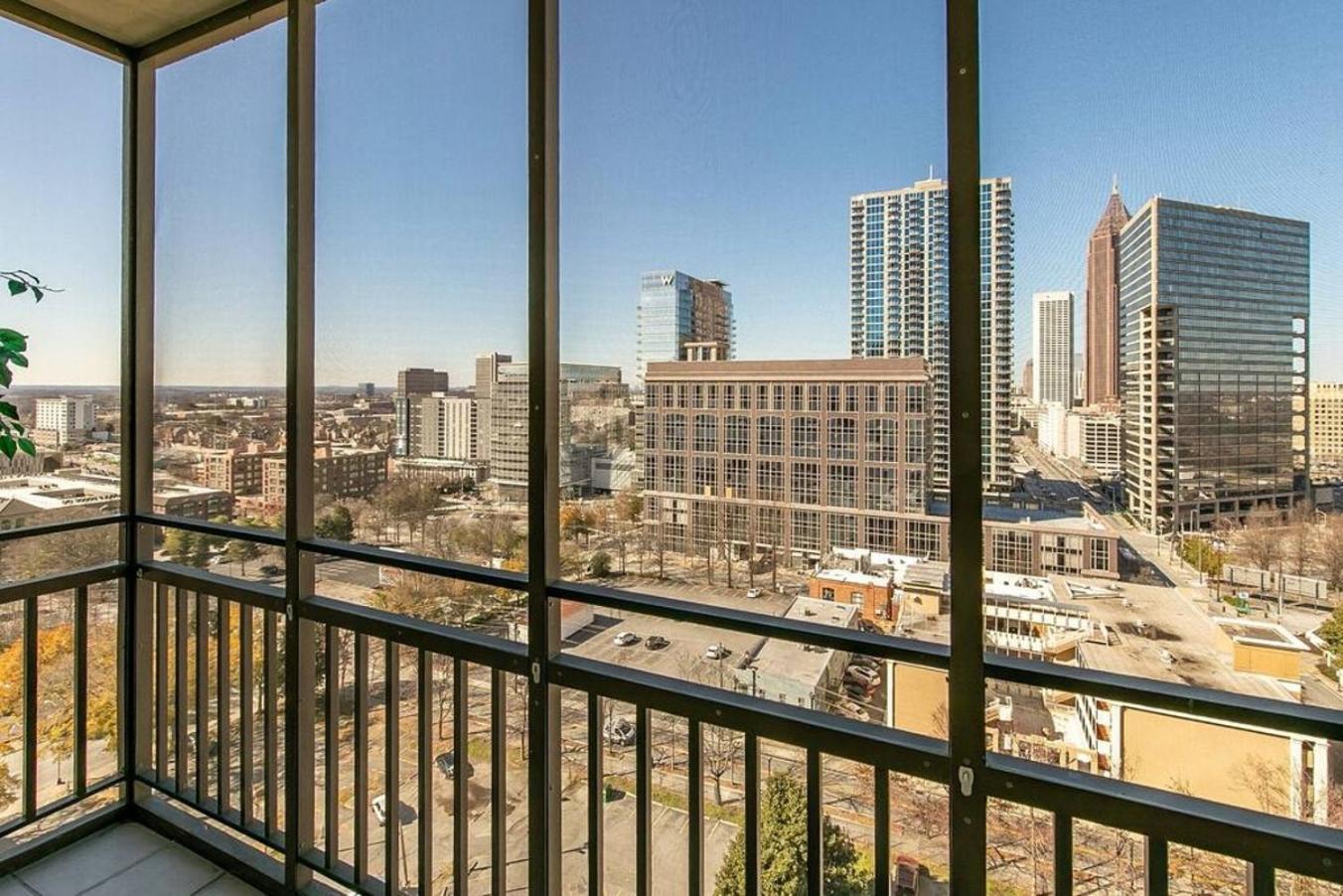 Stayatl High Rise Condo Downtown Atl With Views Атланта Экстерьер фото