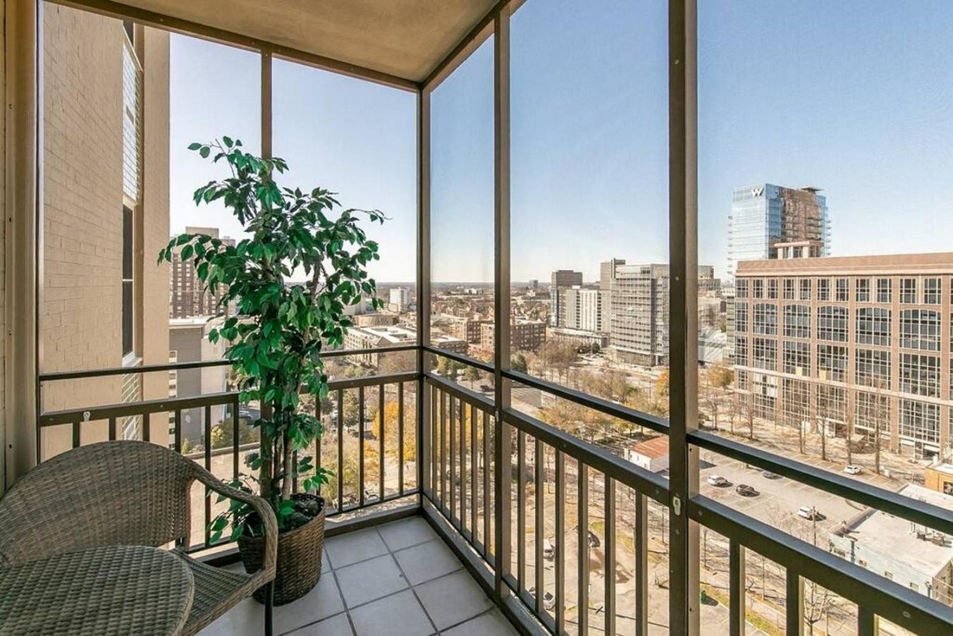 Stayatl High Rise Condo Downtown Atl With Views Атланта Экстерьер фото